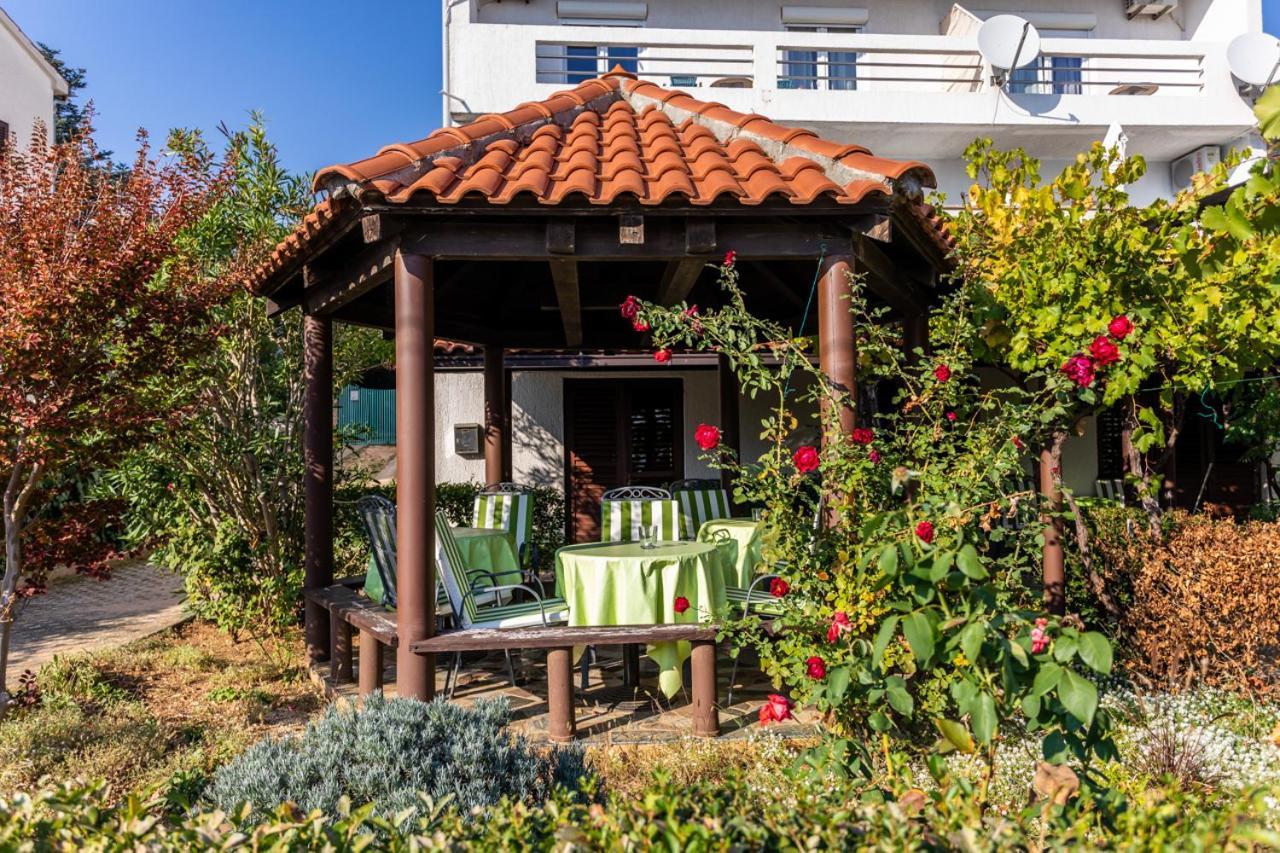 Apartmani Velnic 2 Baška Екстериор снимка