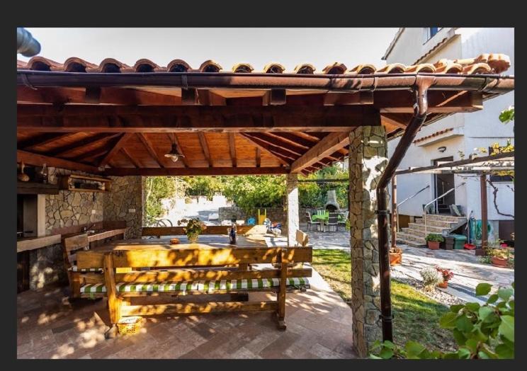Apartmani Velnic 2 Baška Екстериор снимка